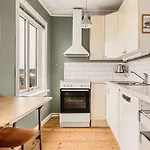 Nydelig Hus Med Privat Hage Og Fantastisk Utsikt Over Fisketorget, Bryggen Og Sentrum דירה