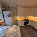 Nydelig Hus Med Privat Hage Og Fantastisk Utsikt Over Fisketorget, Bryggen Og Sentrum * ברגן