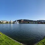 דירה Nydelig Hus Med Privat Hage Og Fantastisk Utsikt Over Fisketorget, Bryggen Og Sentrum *