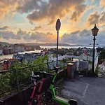 Nydelig Hus Med Privat Hage Og Fantastisk Utsikt Over Fisketorget, Bryggen Og Sentrum דירה ברגן