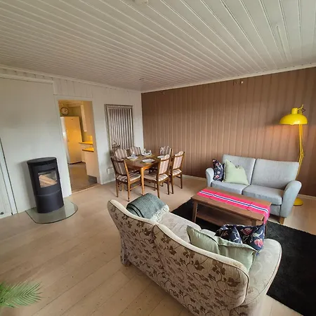 Nydelig Hus Med Privat Hage Og Fantastisk Utsikt Over Fisketorget, Bryggen Og Sentrum Apartamento *