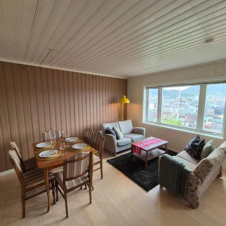 Nydelig Hus Med Privat Hage Og Fantastisk Utsikt Over Fisketorget, Bryggen Og Sentrum * Μπέργκεν