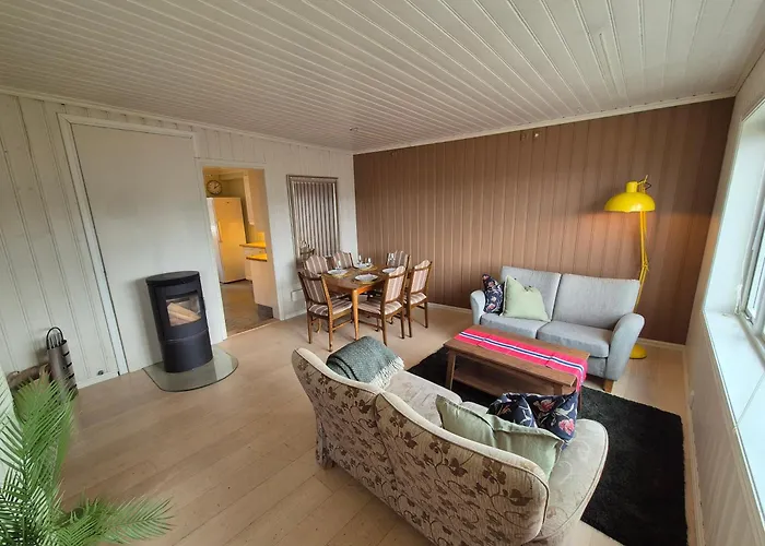 Nydelig Hus Med Privat Hage Og Fantastisk Utsikt Over Fisketorget, Bryggen Og Sentrum Apartament *