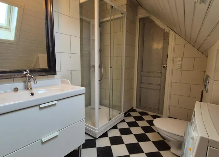 Nydelig Hus Med Privat Hage Og Fantastisk Utsikt Over Fisketorget, Bryggen Og Sentrum *