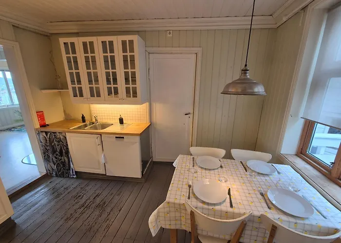 Nydelig Hus Med Privat Hage Og Fantastisk Utsikt Over Fisketorget, Bryggen Og Sentrum Apartament Bergen