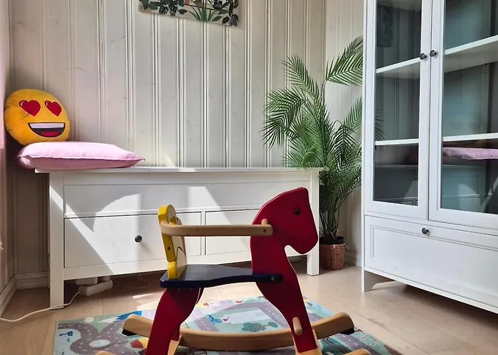 Nydelig Hus Med Privat Hage Og Fantastisk Utsikt Over Fisketorget, Bryggen Og Sentrum *